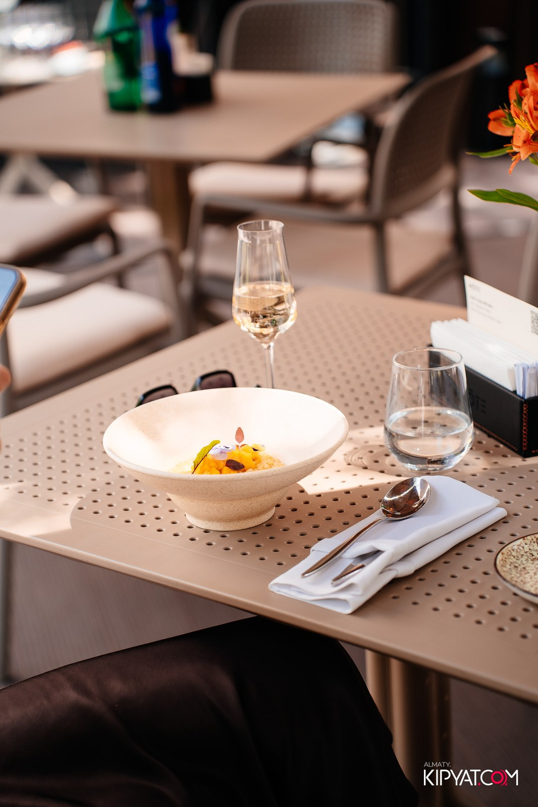 ЗАВТРАК В MÖTE. КИПЯТКОМ АЛМАТЫ!