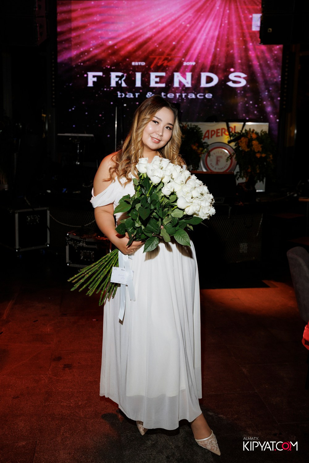 FRIENDS BAR & TERRACE. КИПЯТКОМ АЛМАТЫ! Фотосъемка мероприятий в Алматы