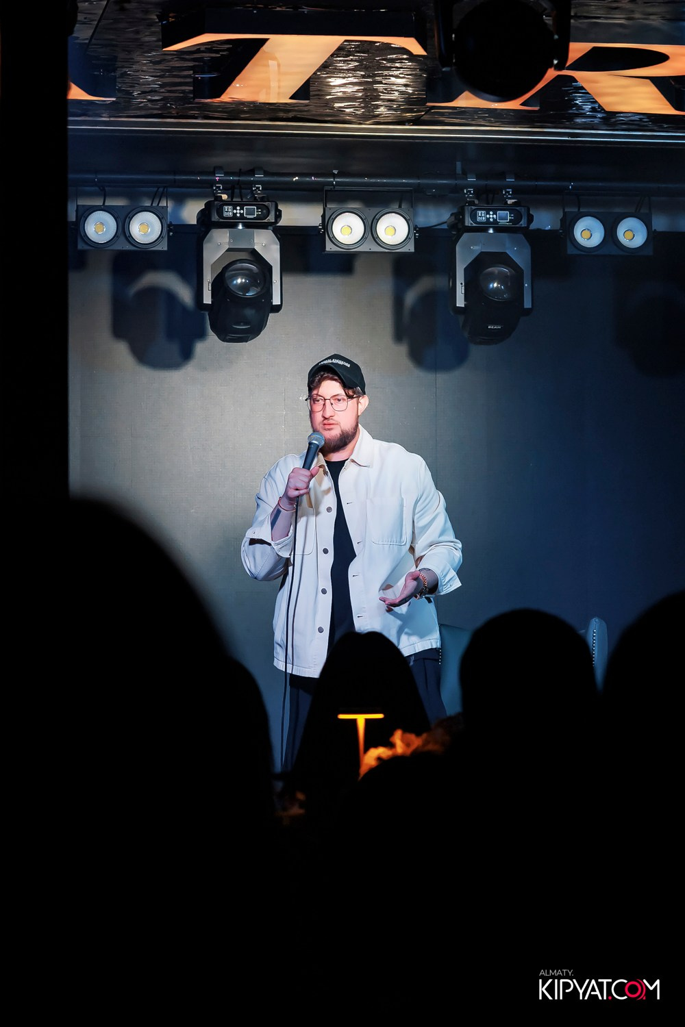 STAND UP КОНЦЕРТ АЛЕКСАНДРА МЕРКУЛЬ. КИПЯТКОМ АЛМАТЫ! Фотосъемка мероприятий в Алматы