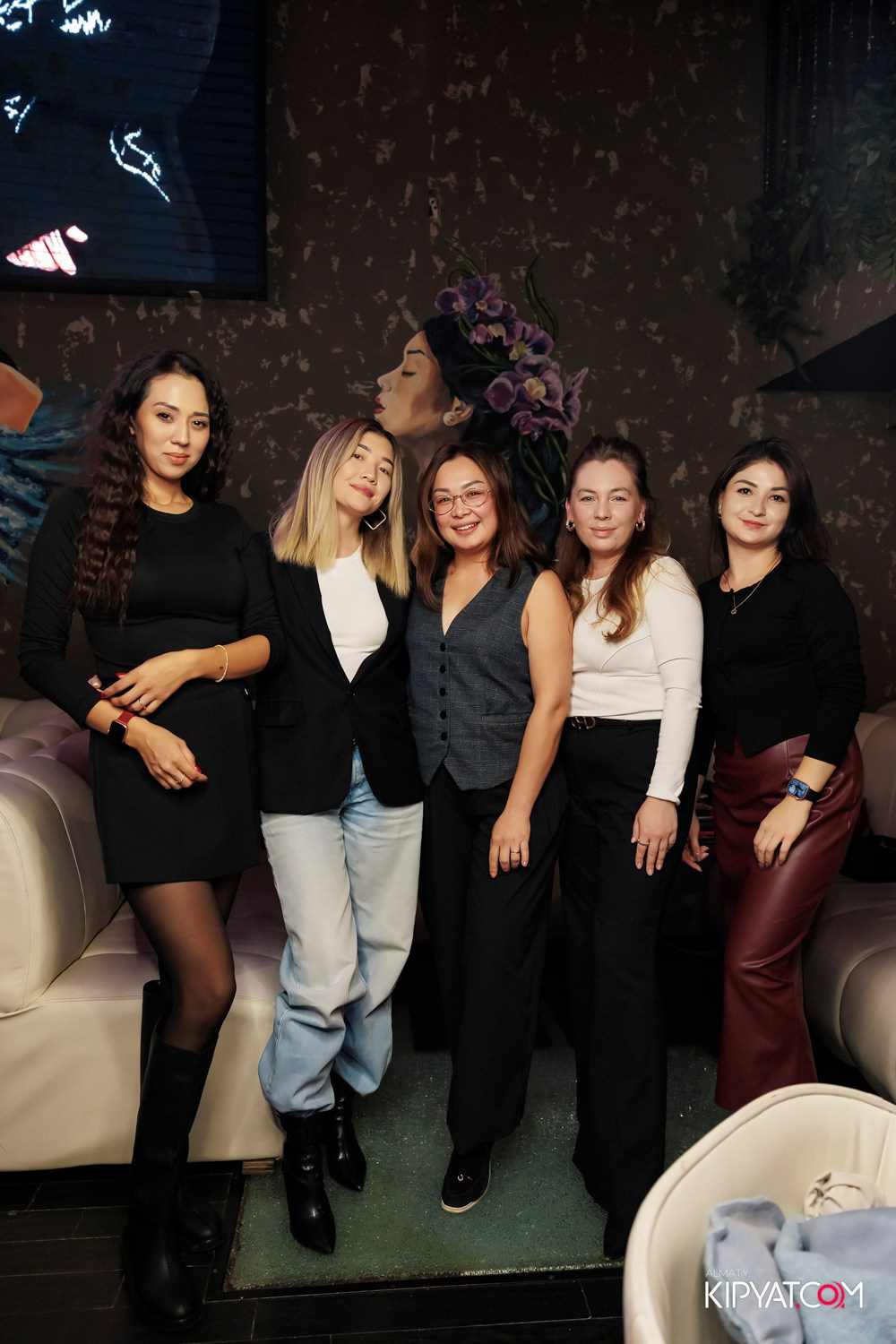 МУЗЫКАЛЬНОЕ ЛОТО В HIT RETRO. КИПЯТКОМ АЛМАТЫ! Фотосъемка мероприятий в Алматы
