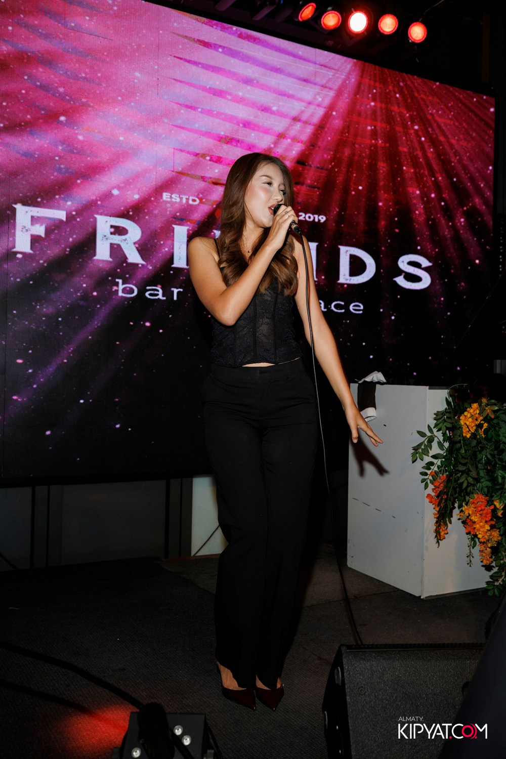 FRIENDS BAR & TERRACE. КИПЯТКОМ АЛМАТЫ! Фотосъемка мероприятий в Алматы