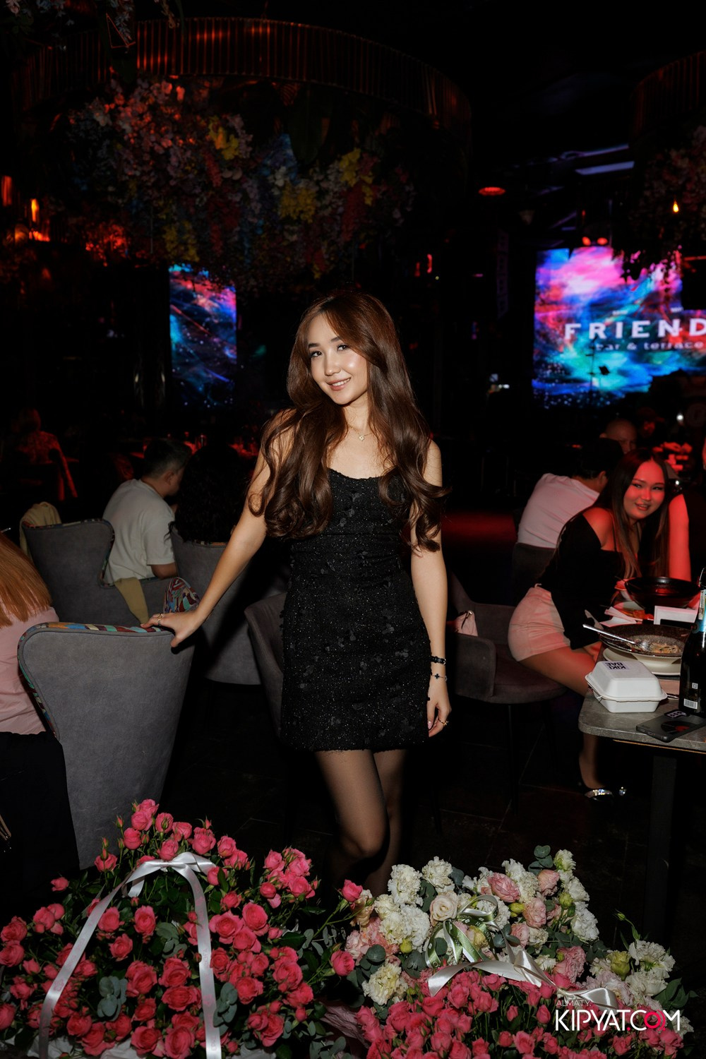 FRIENDS BAR & TERRACE. КИПЯТКОМ АЛМАТЫ! Фотосъемка мероприятий в Алматы