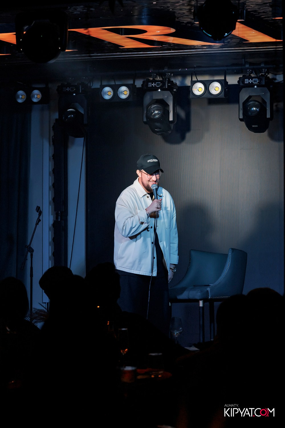 STAND UP КОНЦЕРТ АЛЕКСАНДРА МЕРКУЛЬ. КИПЯТКОМ АЛМАТЫ! Фотосъемка мероприятий в Алматы