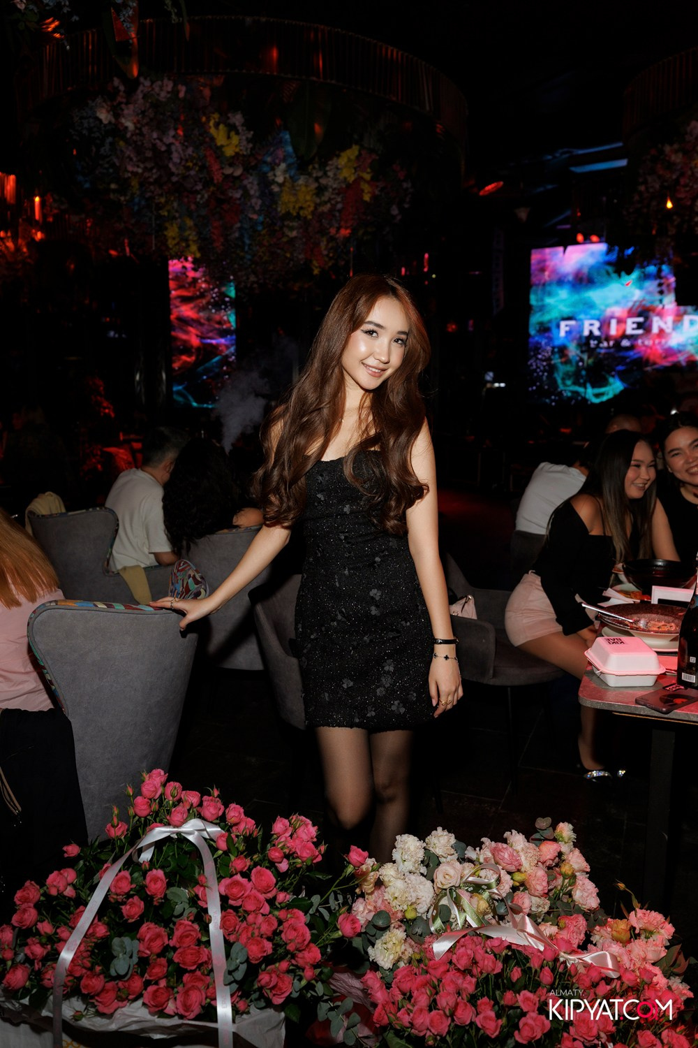 FRIENDS BAR & TERRACE. КИПЯТКОМ АЛМАТЫ! Фотосъемка мероприятий в Алматы
