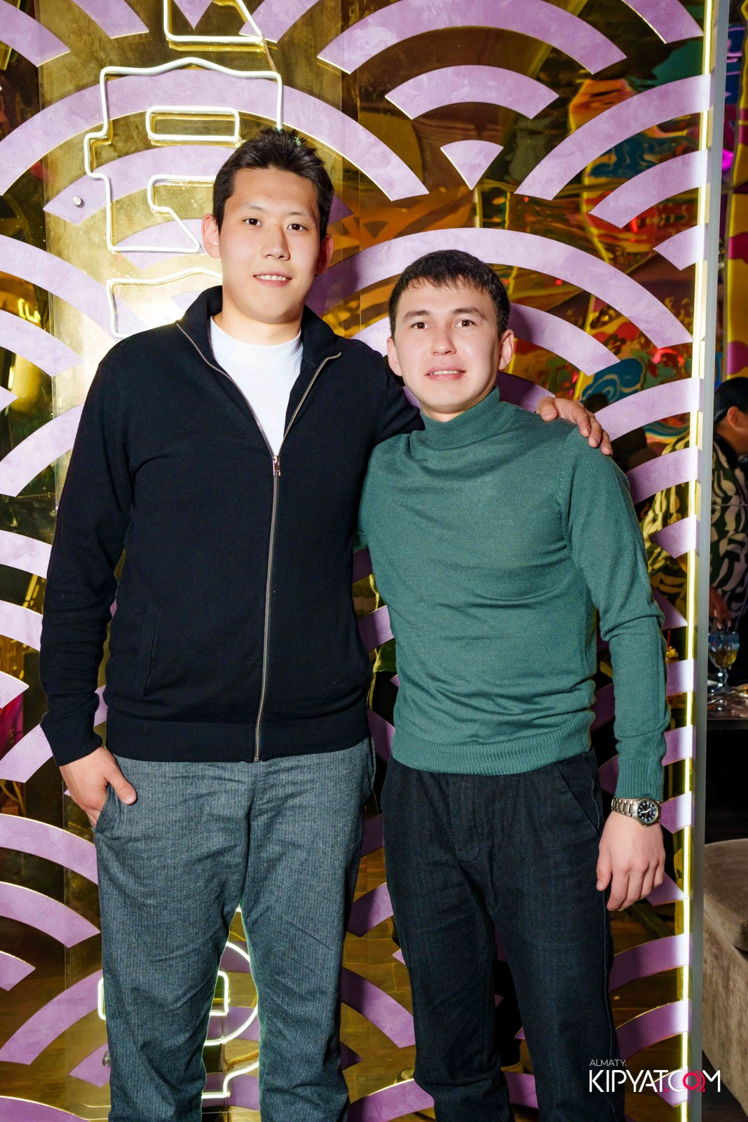 УХО И МЕДВЕДЬ НА САИНА. КИПЯТКОМ АЛМАТЫ!