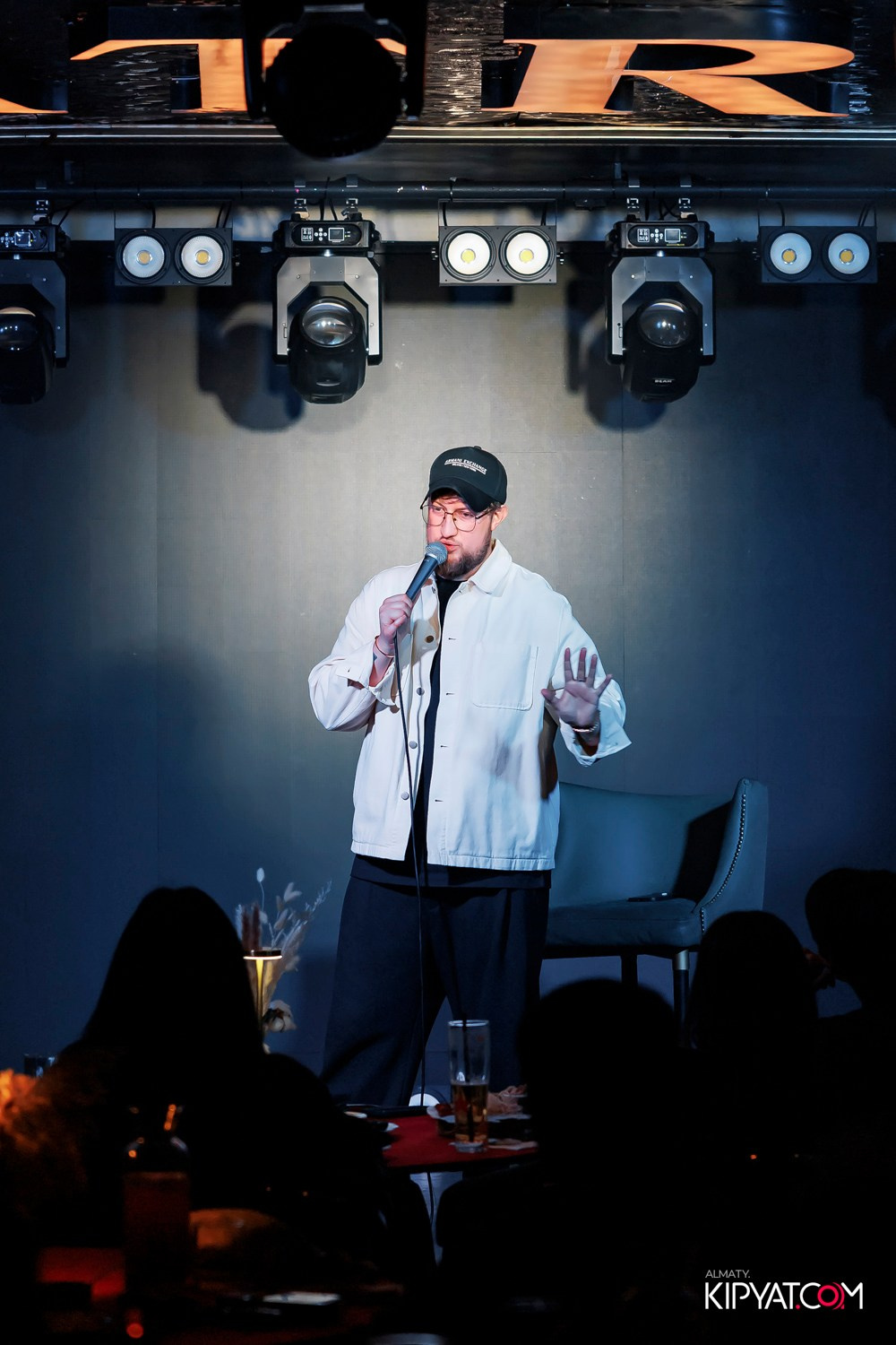 STAND UP КОНЦЕРТ АЛЕКСАНДРА МЕРКУЛЬ. КИПЯТКОМ АЛМАТЫ! Фотосъемка мероприятий в Алматы