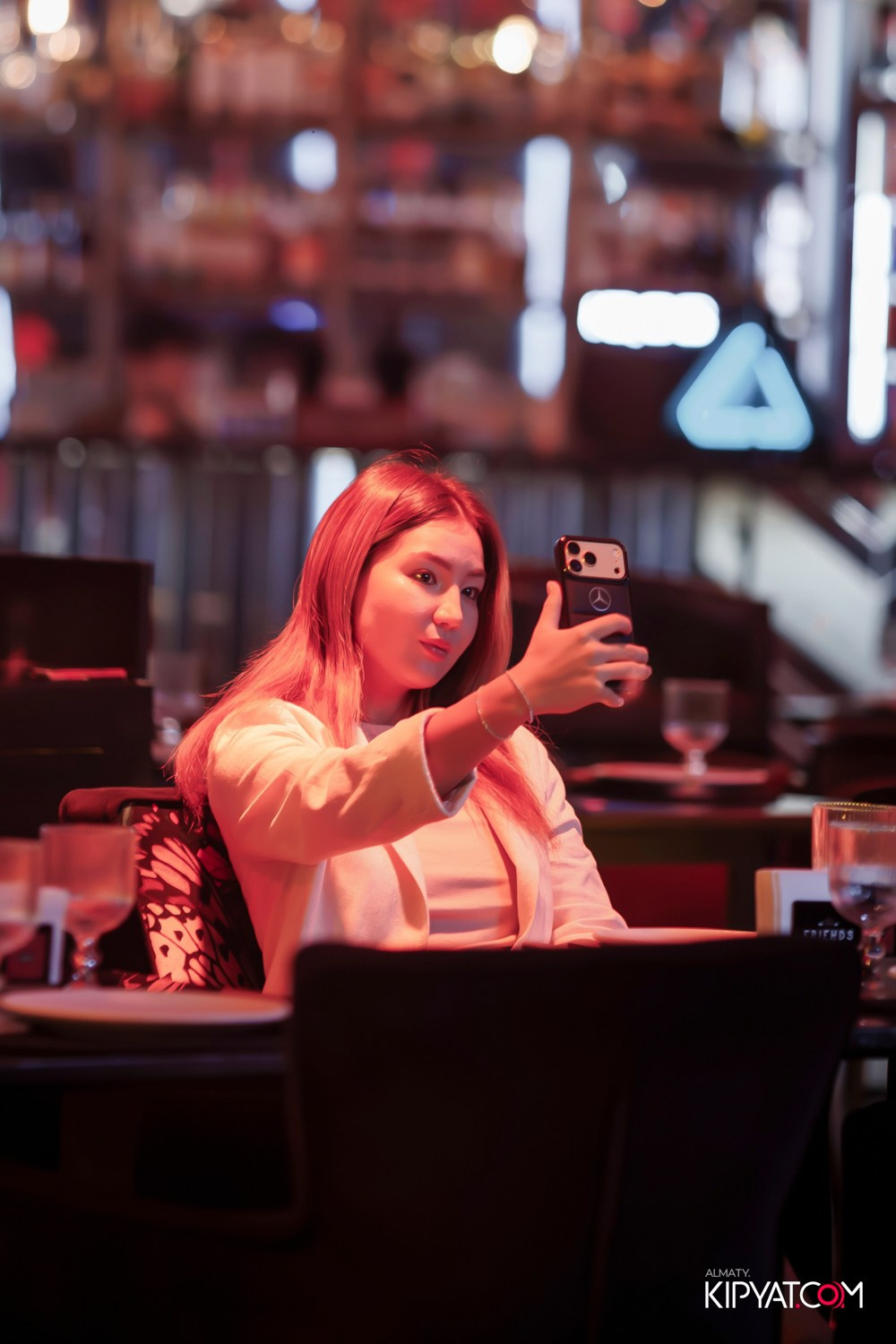 FRIENDS BAR & TERRACE. КИПЯТКОМ АЛМАТЫ! Фотосъемка мероприятий в Алматы