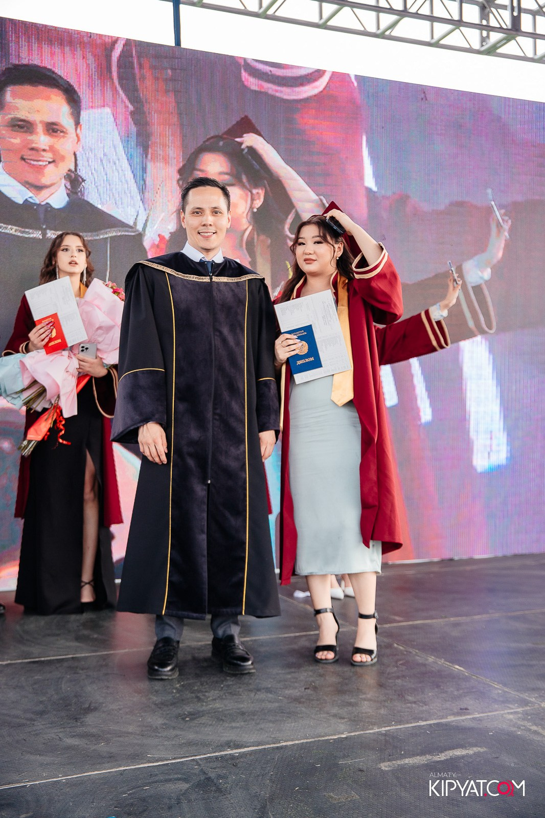 ВРУЧЕНИЕ ДИПЛОМОВ — НАРХОЗ КОЛЛЕДЖ. Part 3. КИПЯТКОМ АЛМАТЫ!