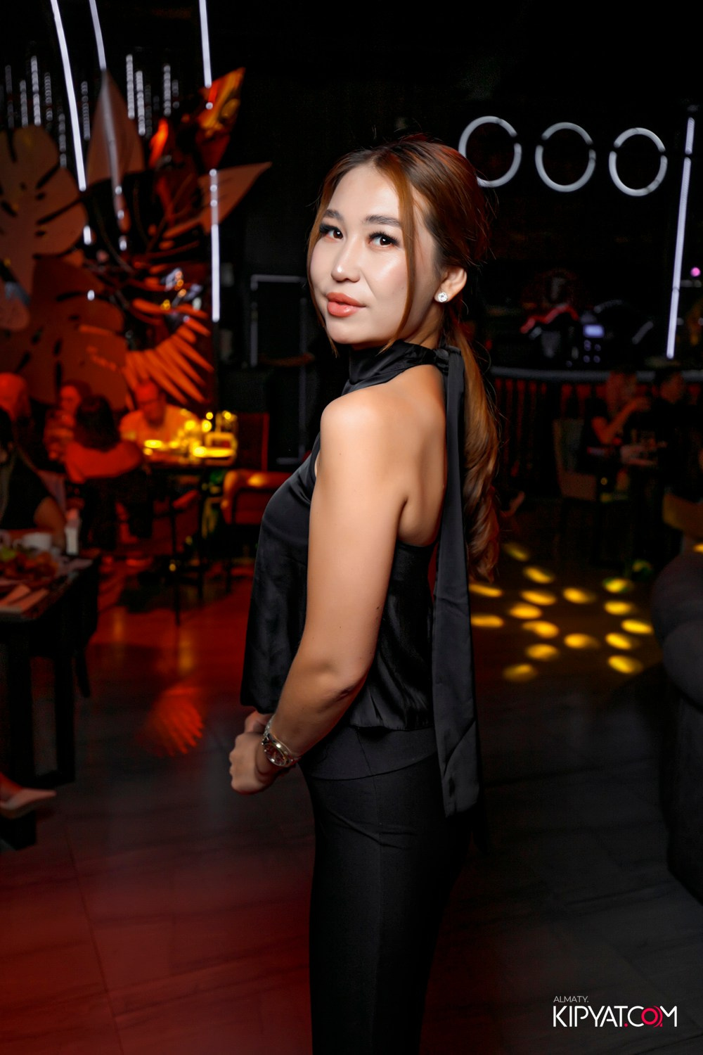 FRIENDS BAR & TERRACE. КИПЯТКОМ АЛМАТЫ! Фотосъемка мероприятий в Алматы