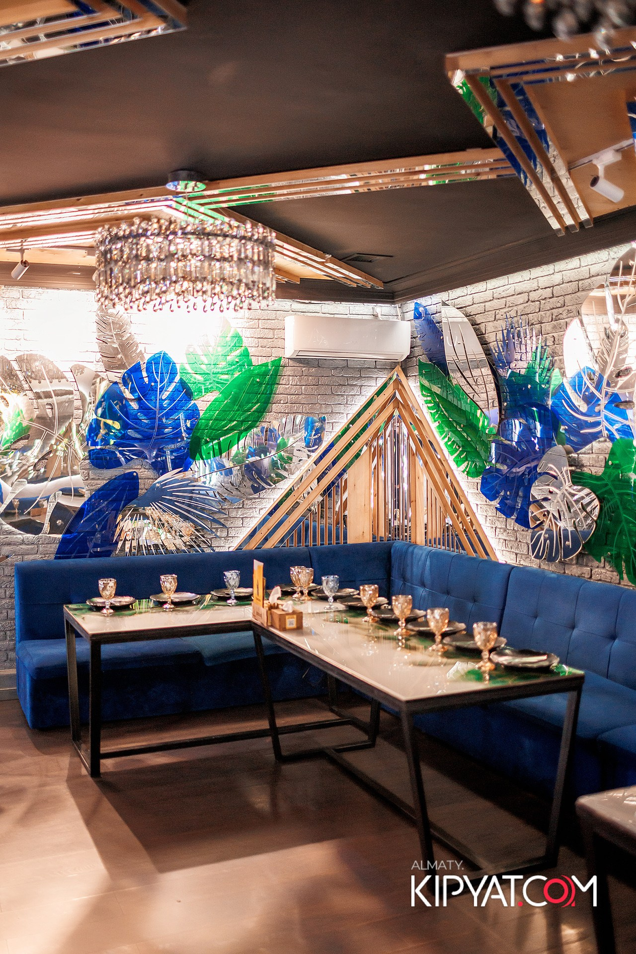 УХО И МЕДВЕДЬ НА ГАГАРИНА. КИПЯТКОМ АЛМАТЫ!