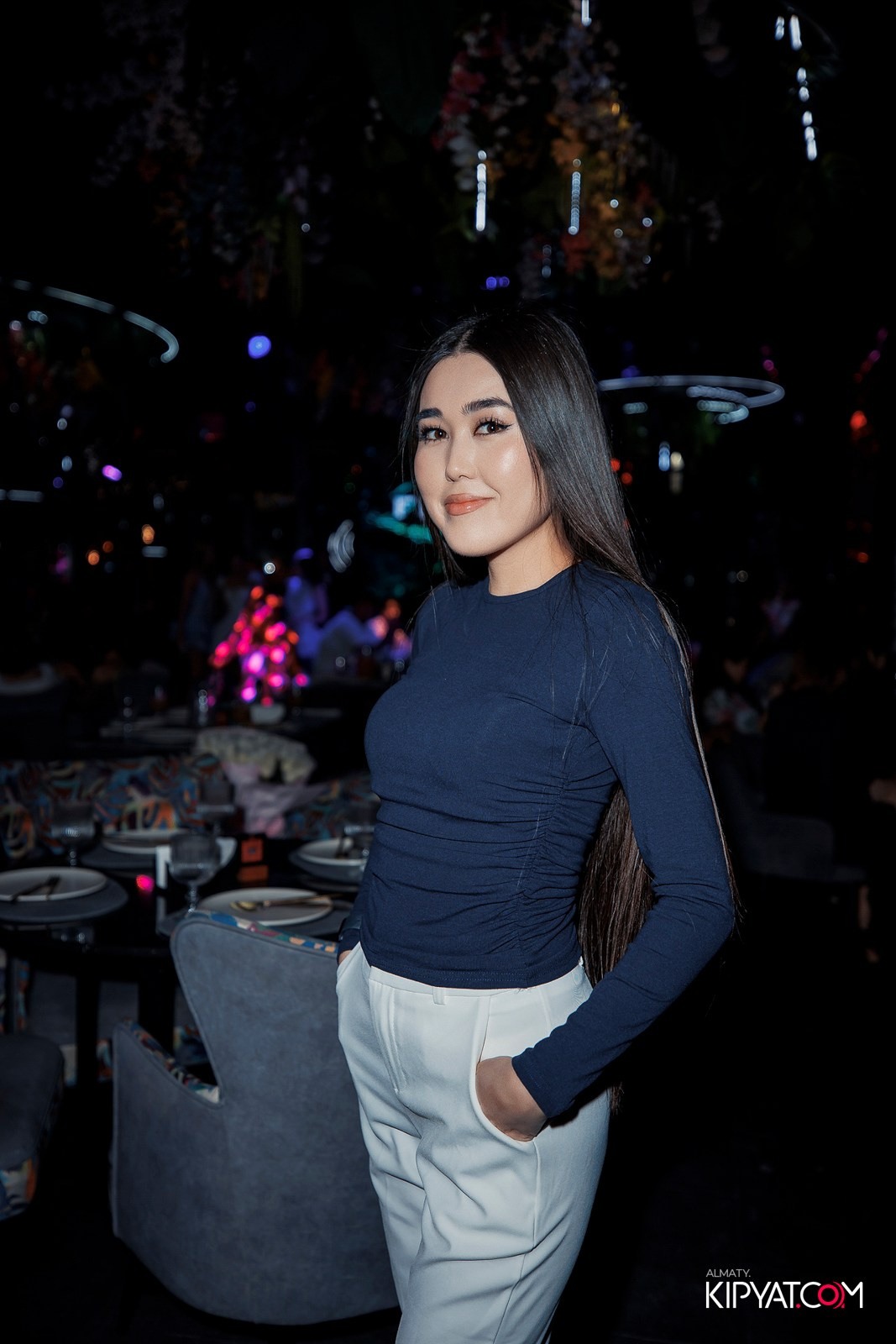 FRIENDS BAR & TERRACE. КИПЯТКОМ АЛМАТЫ!