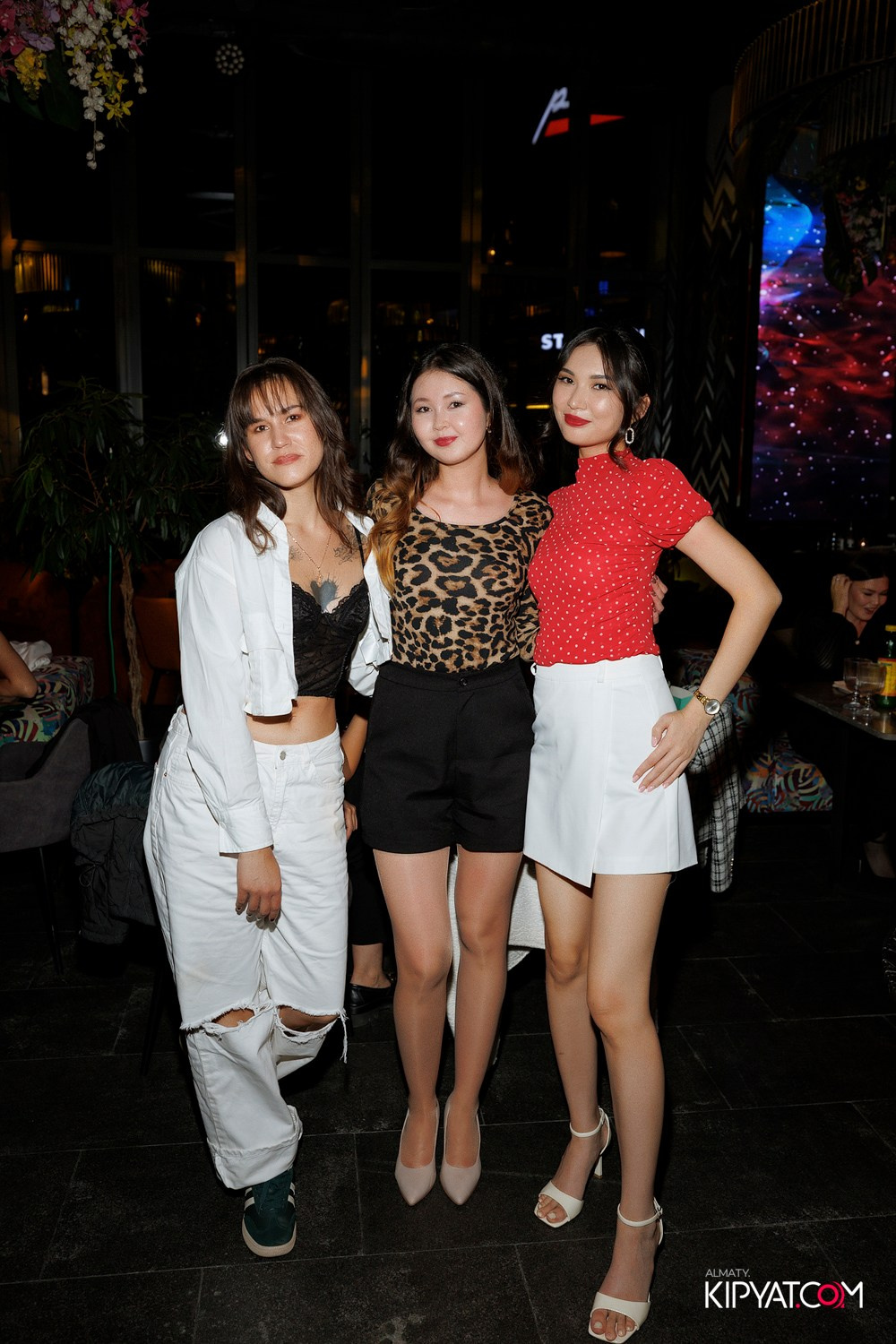 FRIENDS BAR & TERRACE. КИПЯТКОМ АЛМАТЫ! Фотосъемка мероприятий в Алматы
