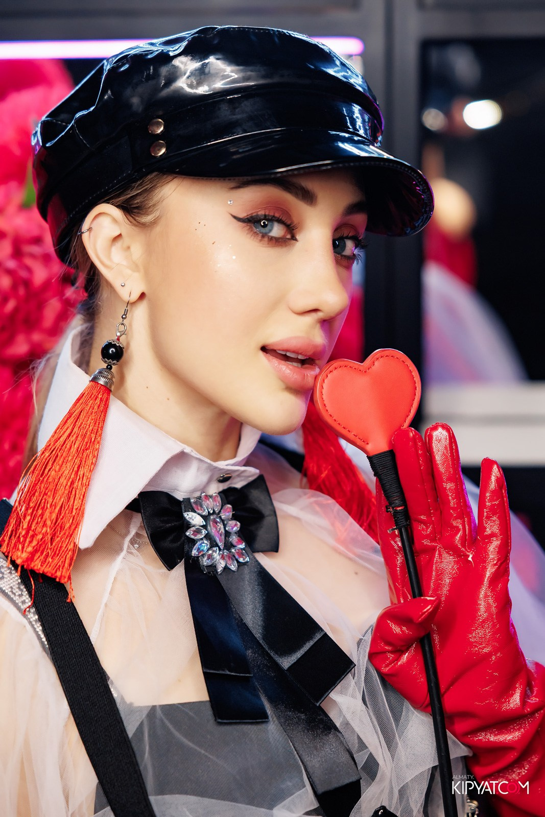 ЗАЯ, НА БИС. КИПЯТКОМ АЛМАТЫ!