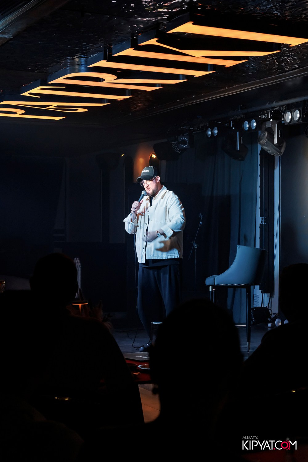 STAND UP КОНЦЕРТ АЛЕКСАНДРА МЕРКУЛЬ. КИПЯТКОМ АЛМАТЫ! Фотосъемка мероприятий в Алматы