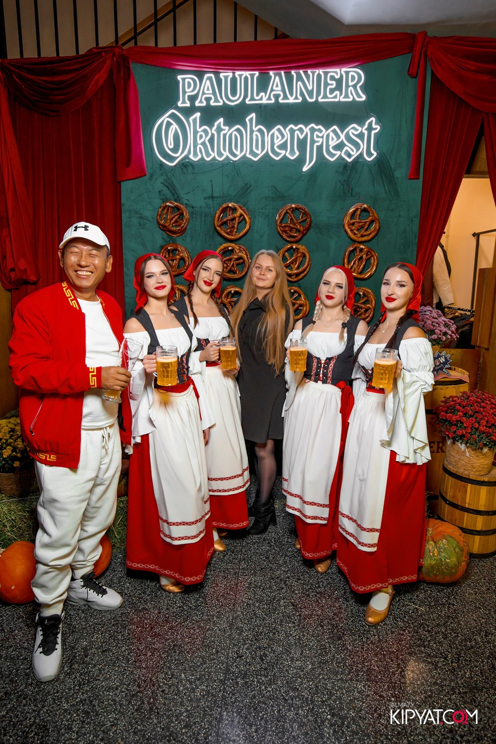 OKTOBERFEST В PAULANER. КИПЯТКОМ АЛМАТЫ! Фотосъемка мероприятий в Алматы