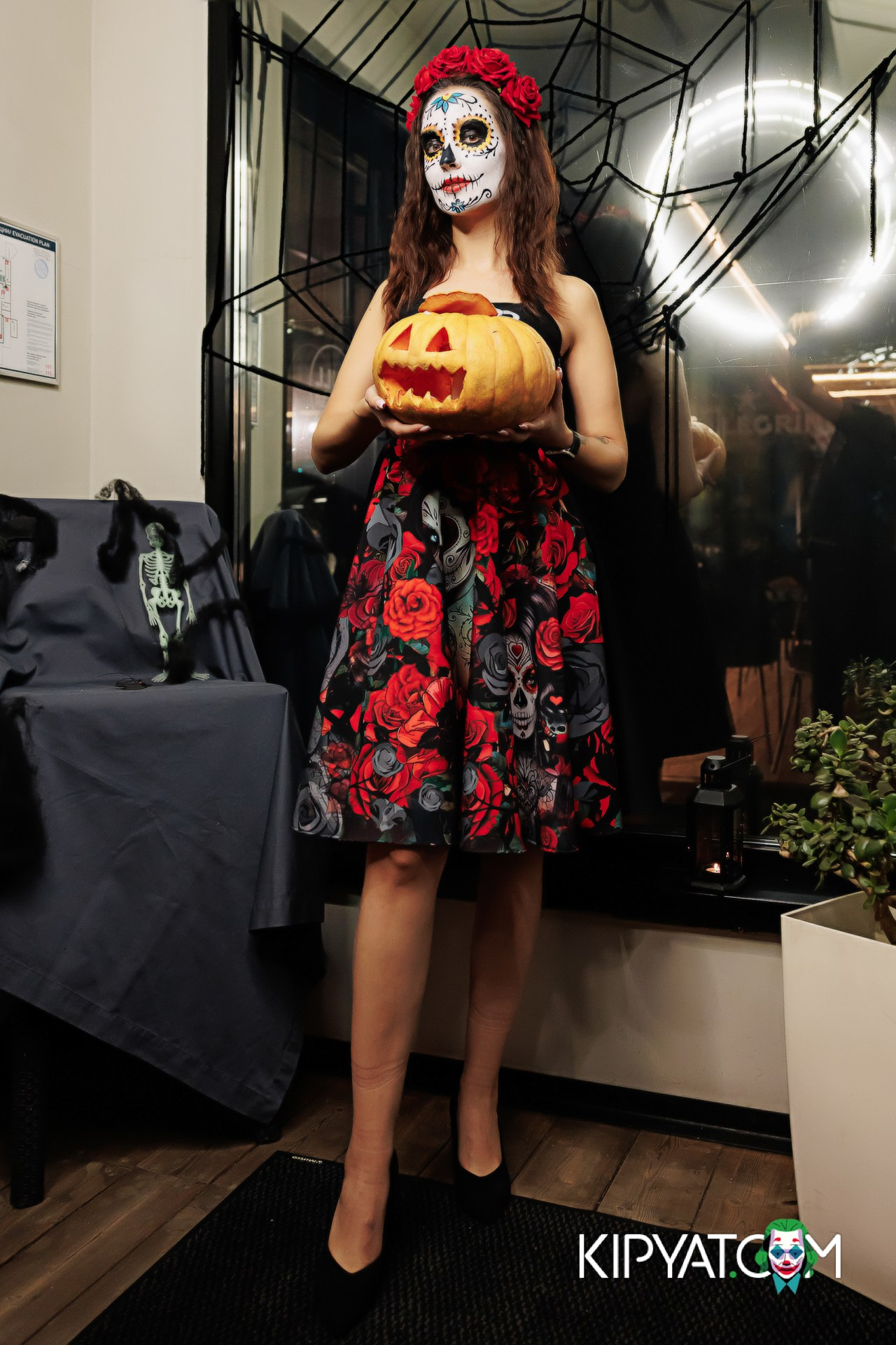 ХЕЛЛОУИН В ТЕПЛИЦЕ. КИПЯТКОМ АЛМАТЫ!