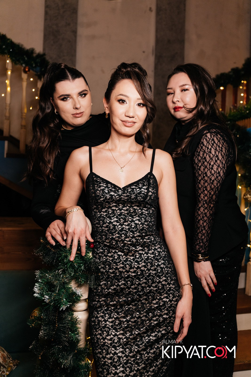 ГРУЗИНСКИЙ ДВОР НА КАБАНБАЙ БАТЫРА. КИПЯТКОМ АЛМАТЫ!