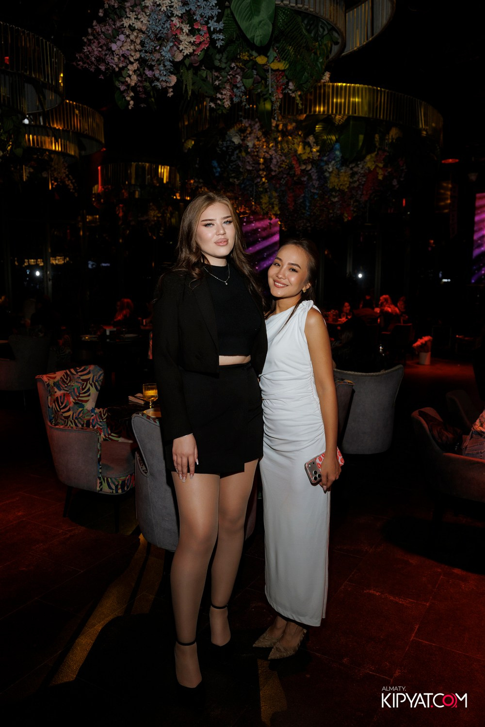 FRIENDS BAR & TERRACE. КИПЯТКОМ АЛМАТЫ! Фотосъемка мероприятий в Алматы
