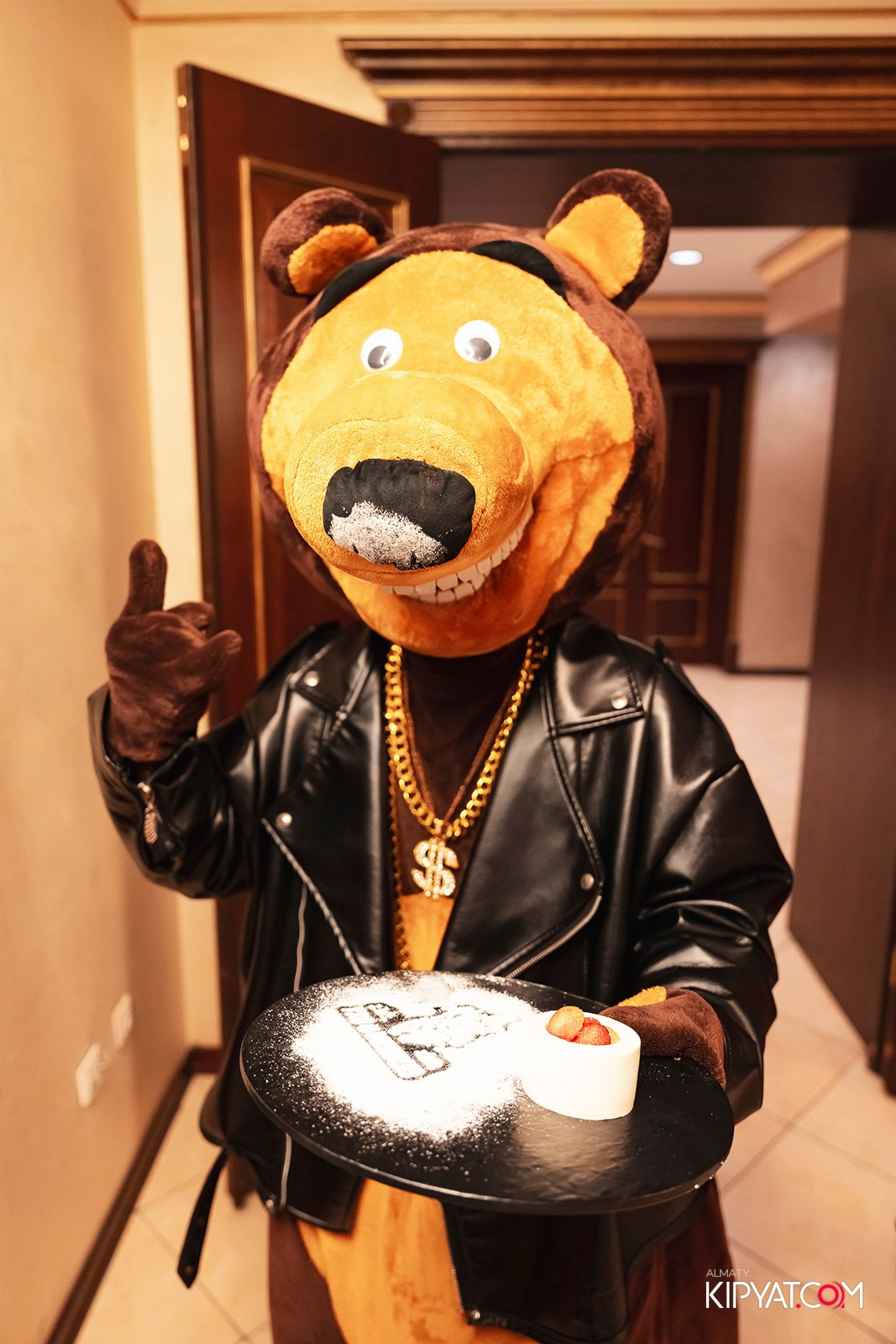 УХО И МЕДВЕДЬ НА КУРМАНГАЗЫ. КИПЯТКОМ АЛМАТЫ!