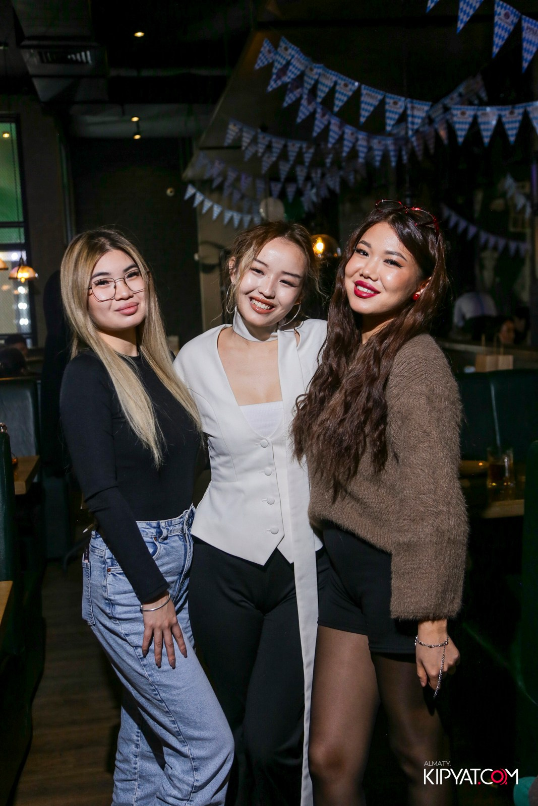 OKTOBERFEST — ПИНТА НА АЛТЫНСАРИНА. КИПЯТКОМ АЛМАТЫ!