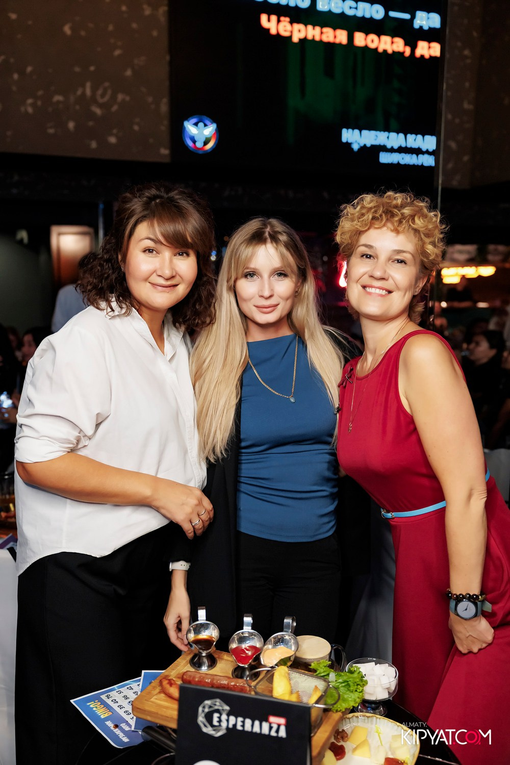 МУЗЫКАЛЬНОЕ ЛОТО В HIT RETRO. КИПЯТКОМ АЛМАТЫ! Фотосъемка мероприятий в Алматы
