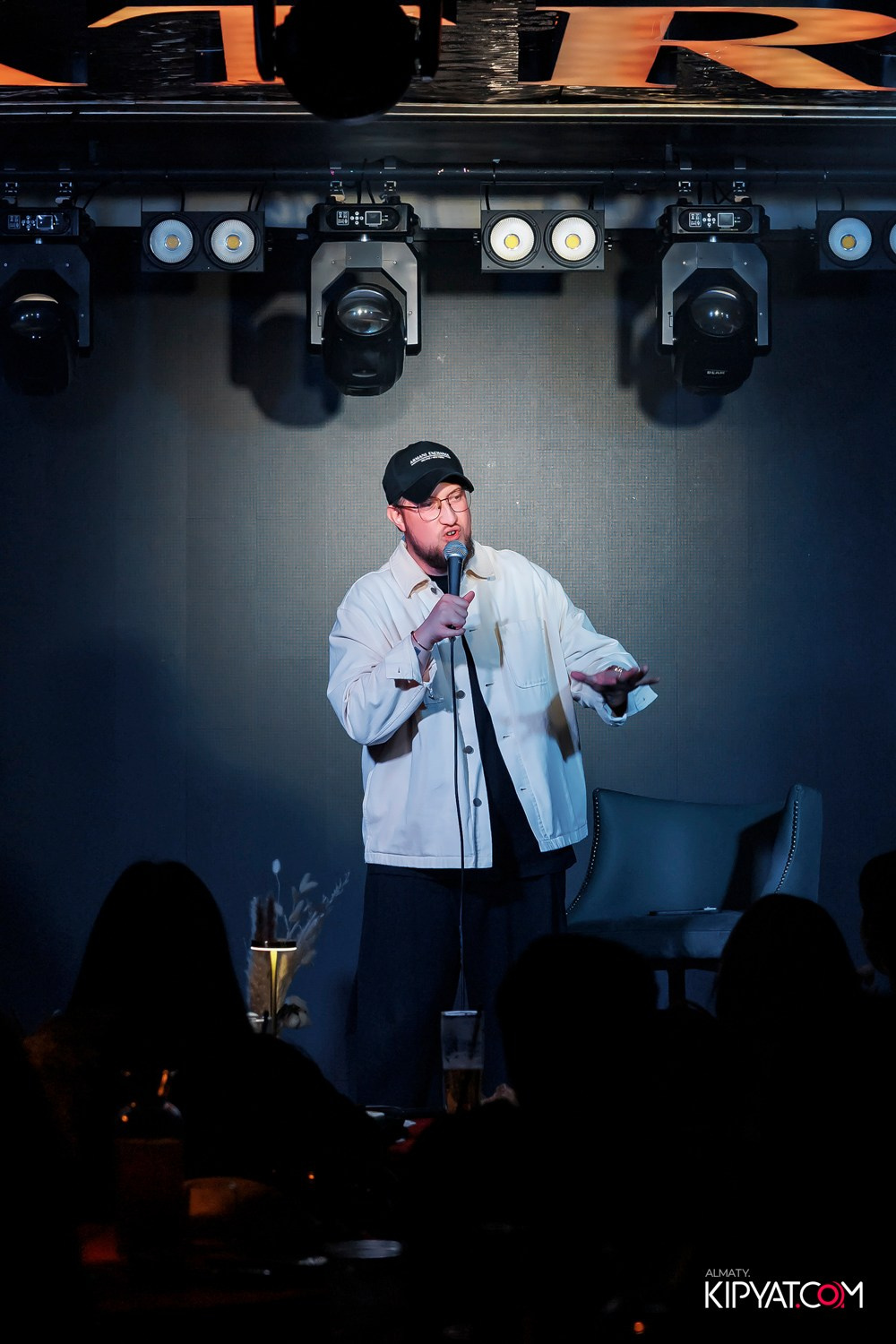 STAND UP КОНЦЕРТ АЛЕКСАНДРА МЕРКУЛЬ. КИПЯТКОМ АЛМАТЫ! Фотосъемка мероприятий в Алматы