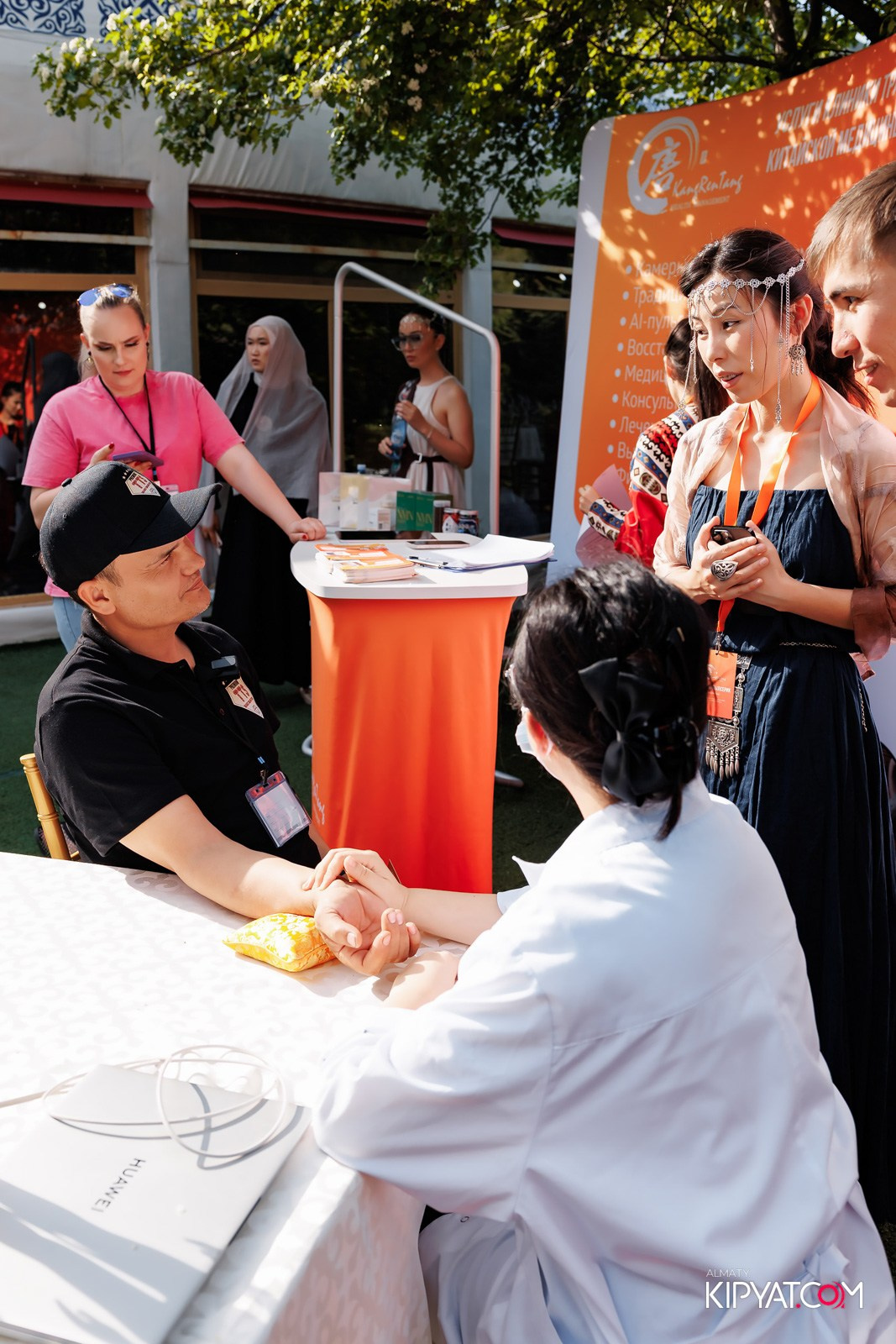 KANG REN TANG. КИПЯТКОМ АЛМАТЫ!