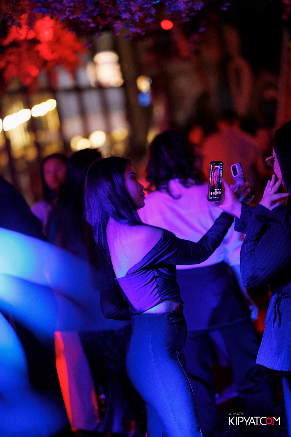 FRIENDS BAR & TERRACE. КИПЯТКОМ АЛМАТЫ! Фотосъемка мероприятий в Алматы