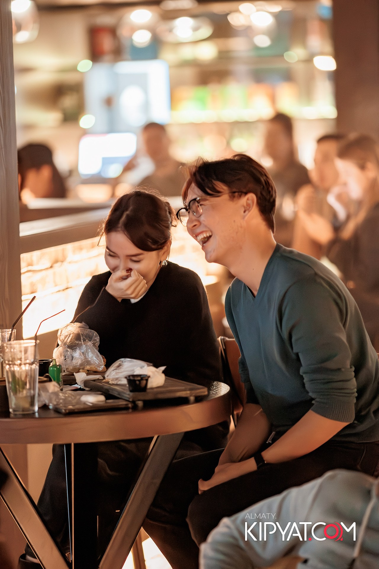 СОЛЬНЫЙ СТЕНДАП КОНЦЕРТ АЛЕКСАНДРА МЕРКУЛЬ. КИПЯТКОМ АЛМАТЫ!