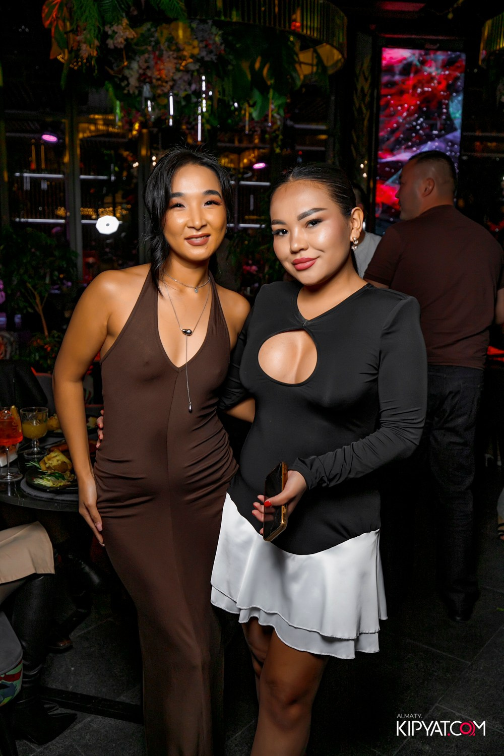 FRIENDS BAR & TERRACE. КИПЯТКОМ АЛМАТЫ! Фотосъемка мероприятий в Алматы