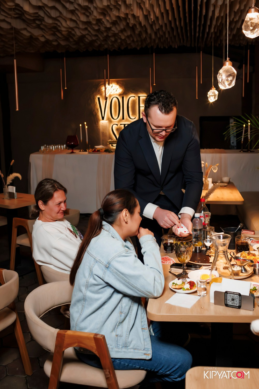ЗАКРЫТИЕ ЛЕТНЕЙ ТЕРРАСЫ В VOICE STREET. КИПЯТКОМ АЛМАТЫ! Фотосъемка мероприятий в Алматы
