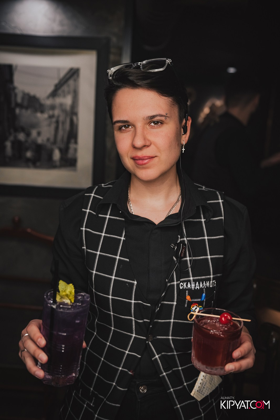 РЕСТО-БАР СКАНДАЛИСТЪ. КИПЯТКОМ АЛМАТЫ!