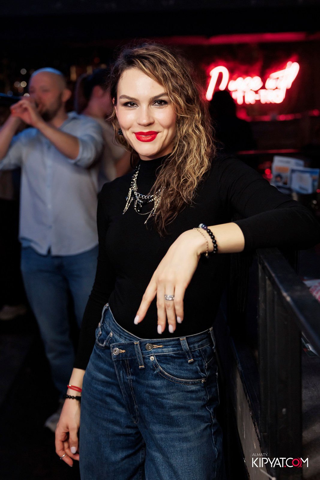 МУЗЫКАЛЬНОЕ ЛОТО В HIT RETRO. КИПЯТКОМ АЛМАТЫ! Фотосъемка мероприятий в Алматы