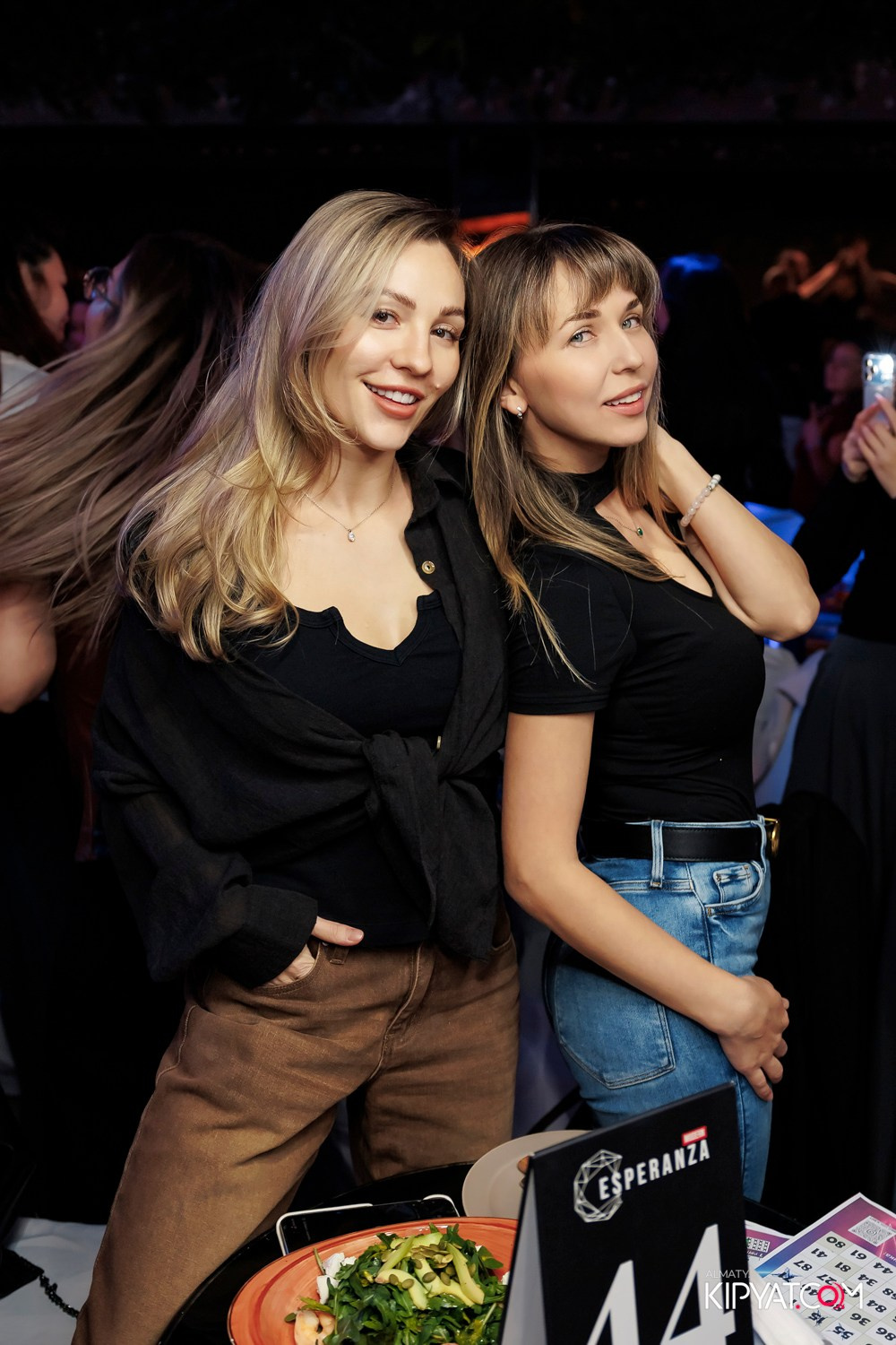 МУЗЫКАЛЬНОЕ ЛОТО В HIT RETRO. КИПЯТКОМ АЛМАТЫ! Фотосъемка мероприятий в Алматы