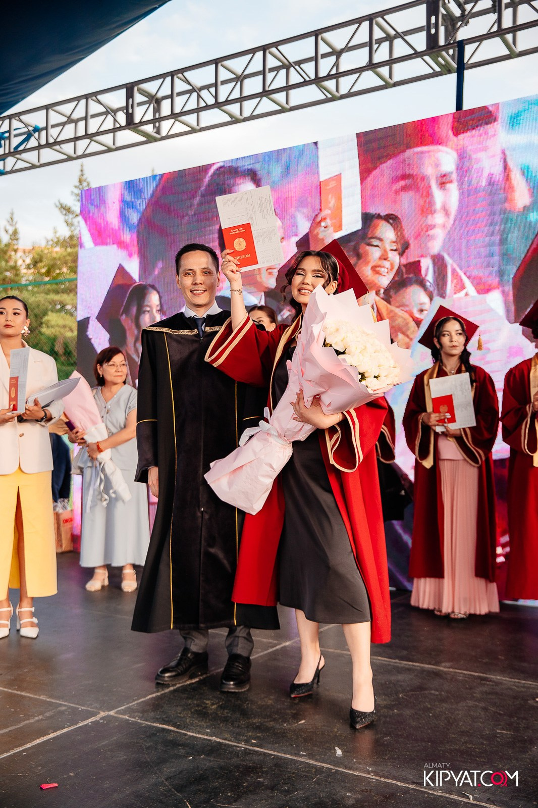 ВРУЧЕНИЕ ДИПЛОМОВ — НАРХОЗ КОЛЛЕДЖ. Part 4. КИПЯТКОМ АЛМАТЫ!