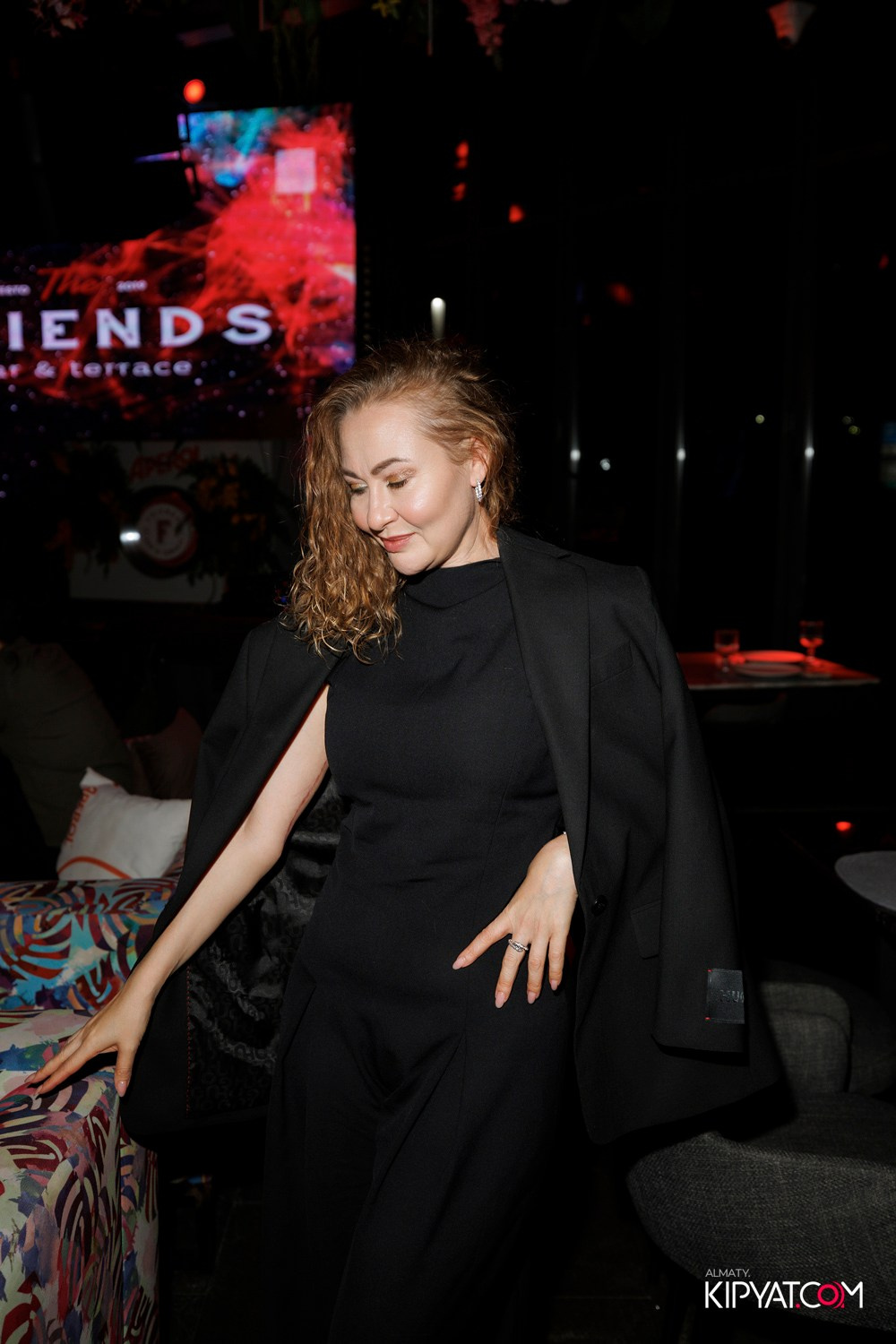 FRIENDS BAR & TERRACE. КИПЯТКОМ АЛМАТЫ! Фотосъемка мероприятий в Алматы