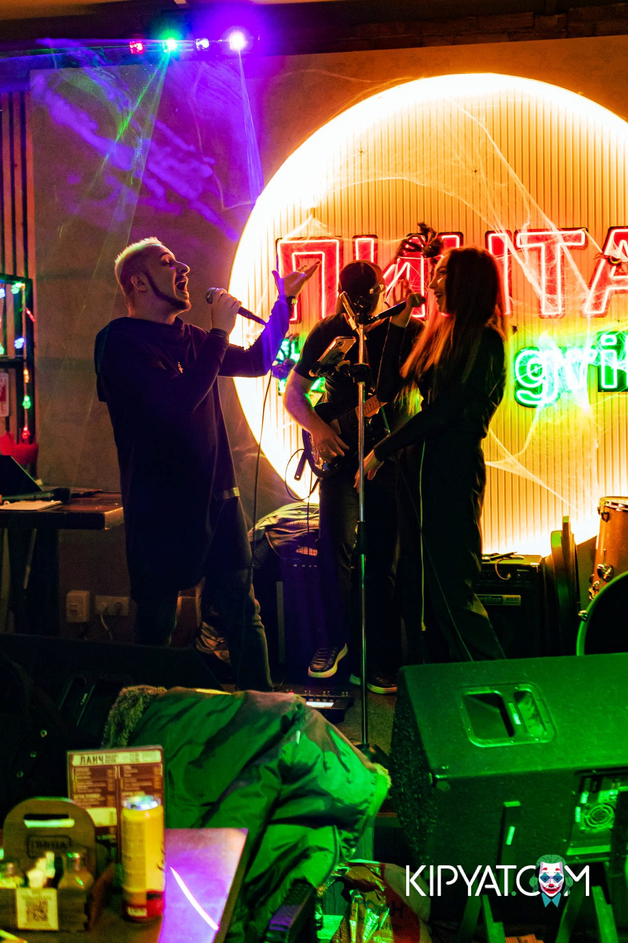 ПИНТА НА АУЭЗОВА. КИПЯТКОМ АЛМАТЫ!