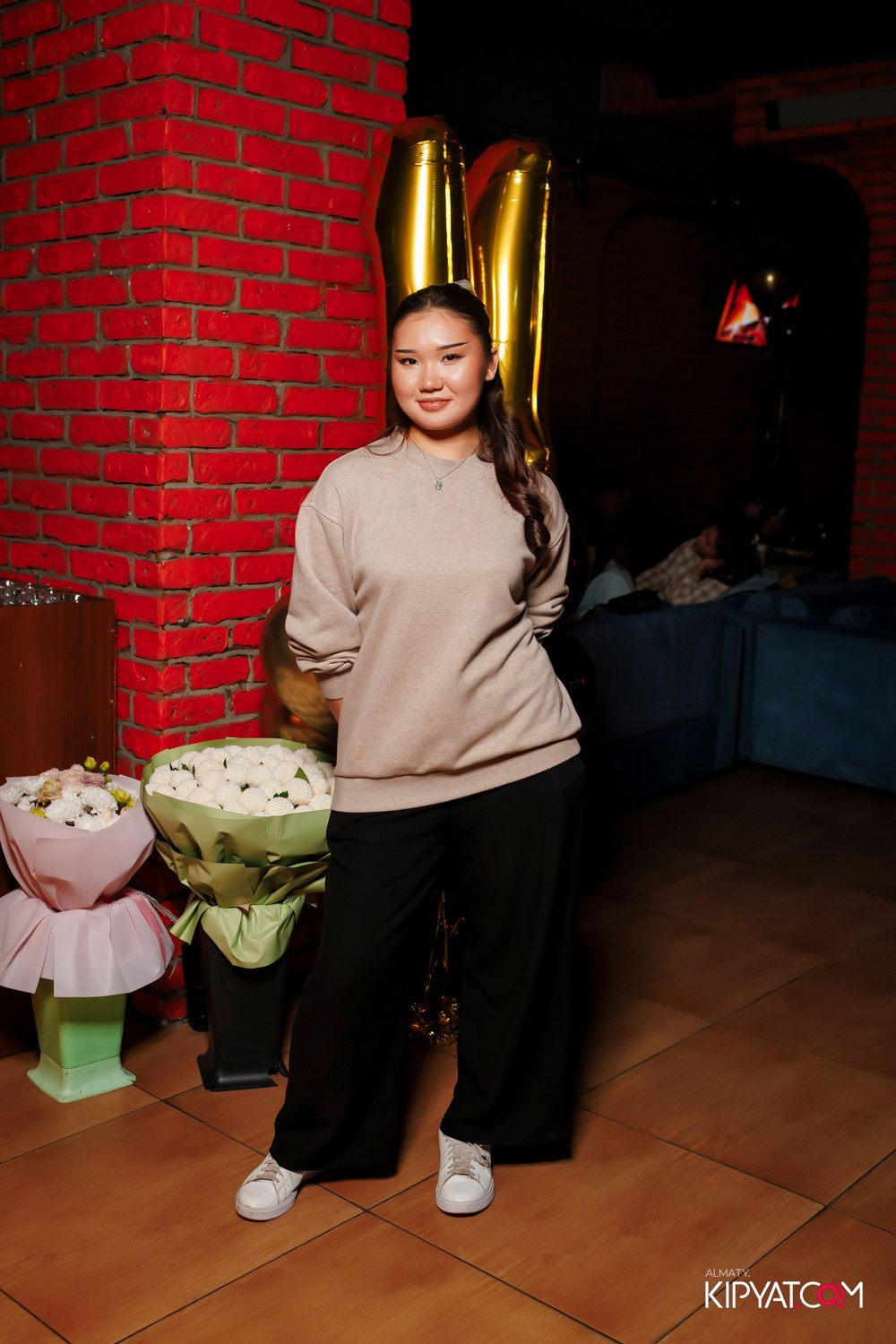 ДЕНЬ РОЖДЕНИЯ — 11 ЛЕТ ШИШКА LOUNGE НА ЖИБЕК ЖОЛЫ. КИПЯТКОМ АЛМАТЫ! Фотосъемка мероприятий в Алматы