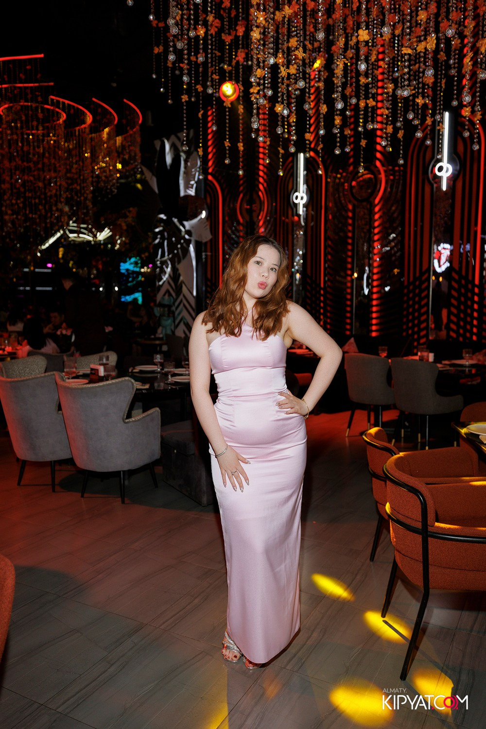 FRIENDS BAR & TERRACE. КИПЯТКОМ АЛМАТЫ! Фотосъемка мероприятий в Алматы