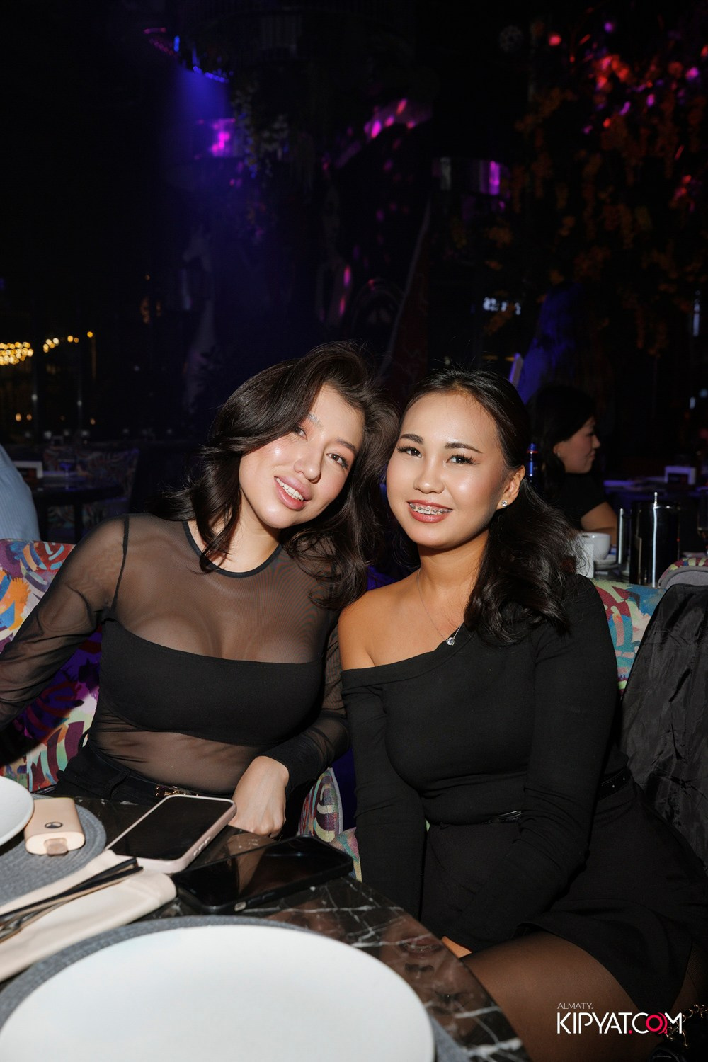 FRIENDS BAR & TERRACE. КИПЯТКОМ АЛМАТЫ! Фотосъемка мероприятий в Алматы