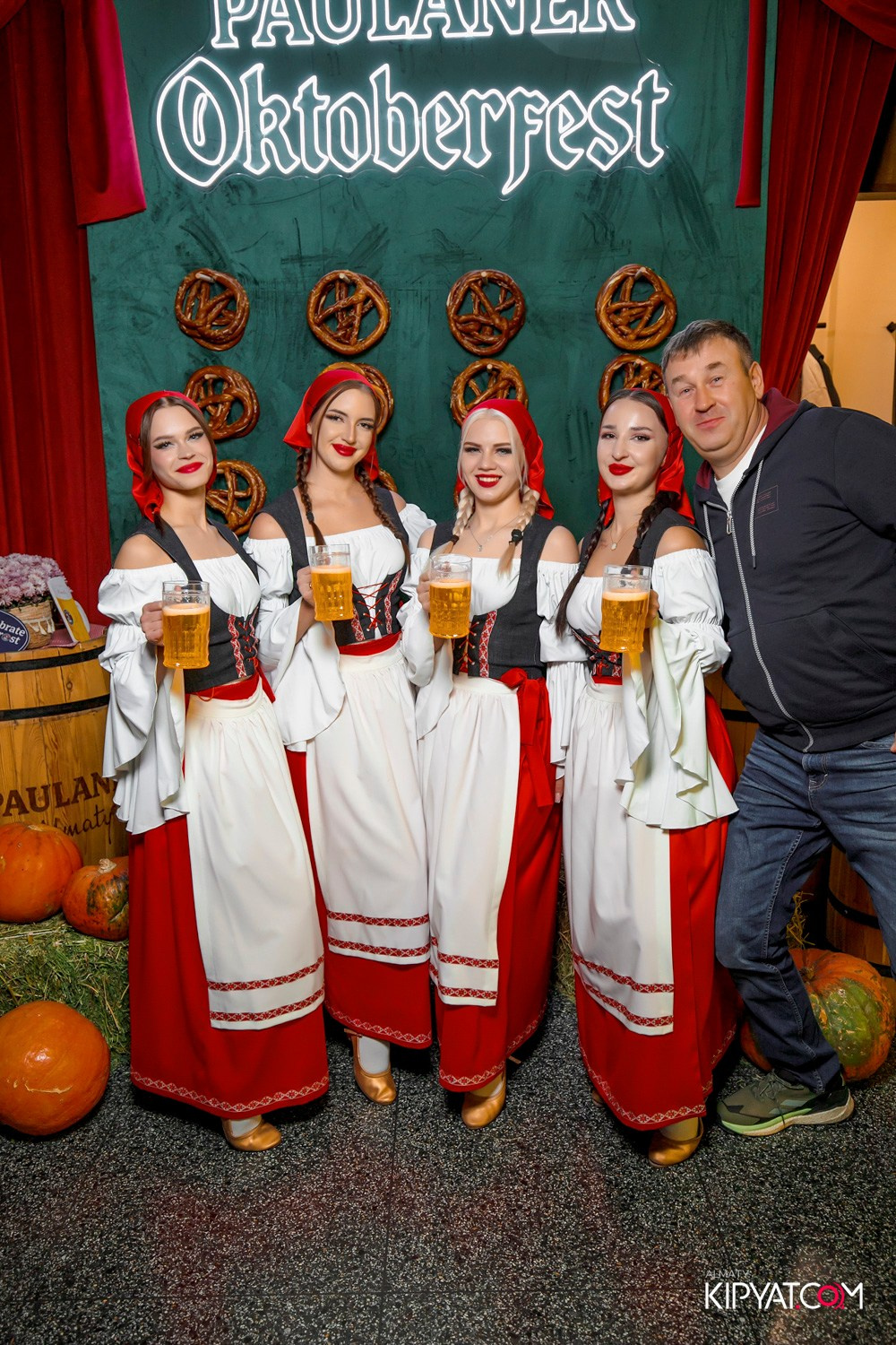 OKTOBERFEST В PAULANER. КИПЯТКОМ АЛМАТЫ! Фотосъемка мероприятий в Алматы