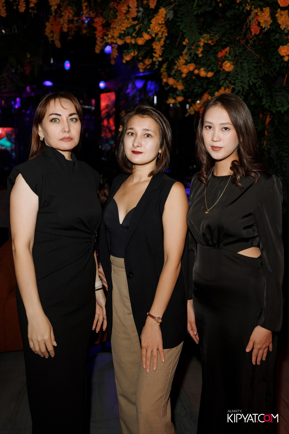 FRIENDS BAR & TERRACE. КИПЯТКОМ АЛМАТЫ! Фотосъемка мероприятий в Алматы