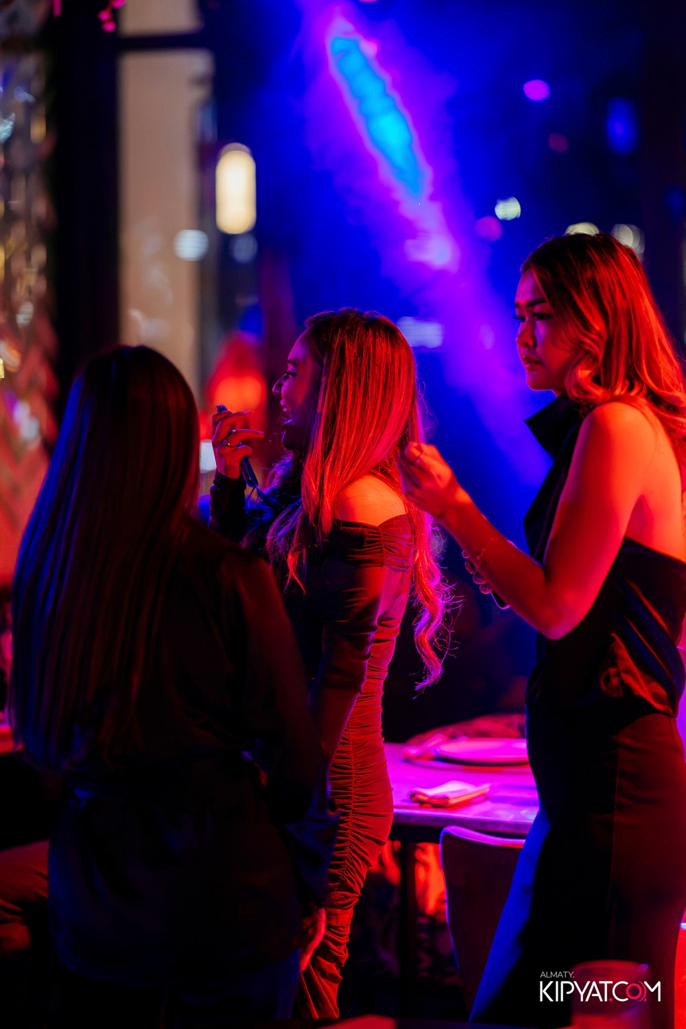 FRIENDS BAR & TERRACE. КИПЯТКОМ АЛМАТЫ! Фотосъемка мероприятий в Алматы