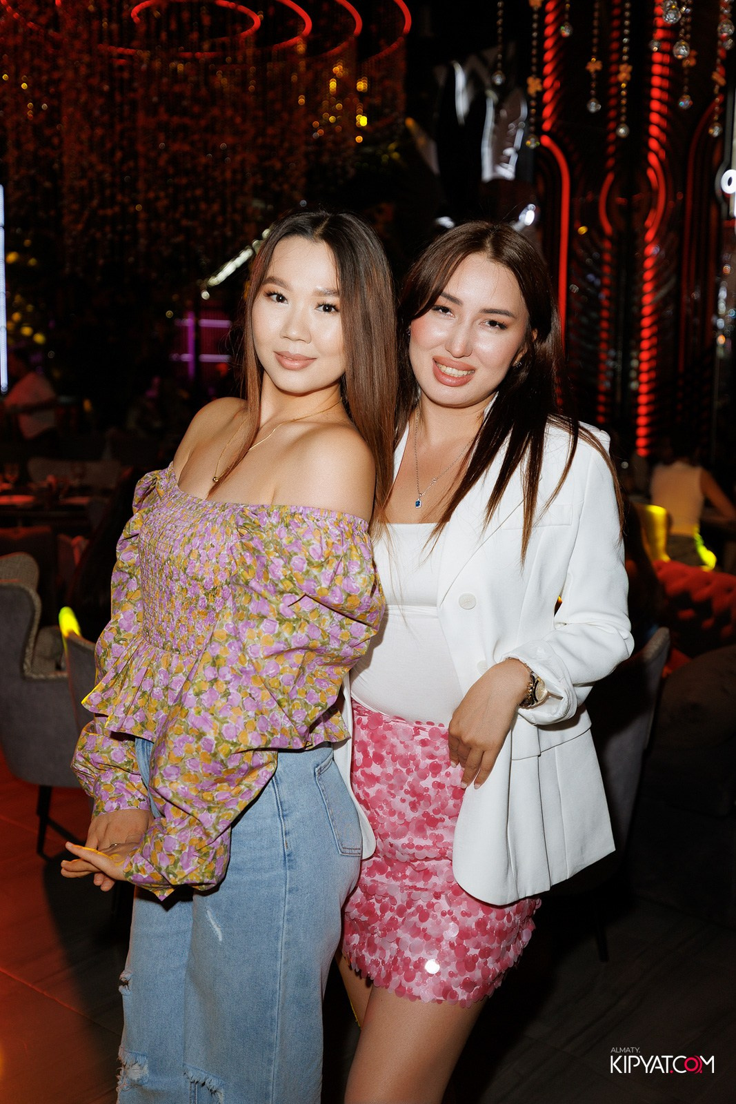 FRIENDS BAR & TERRACE. КИПЯТКОМ АЛМАТЫ! Фотосъемка мероприятий в Алматы