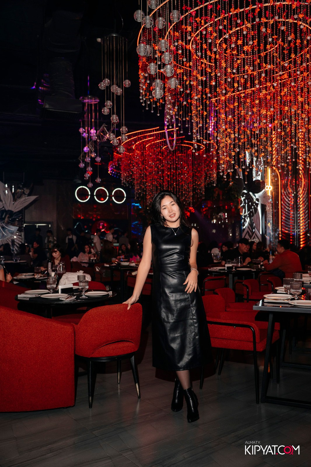 FRIENDS BAR & TERRACE. КИПЯТКОМ АЛМАТЫ!