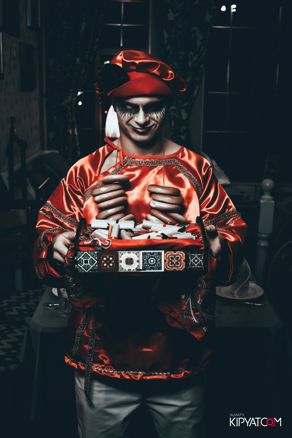НОЧЬ СТРАХА В РЕСТОРАНЕ МАРЬИНА РОЩА. КИПЯТКОМ АЛМАТЫ! Фотосъемка мероприятий в Алматы