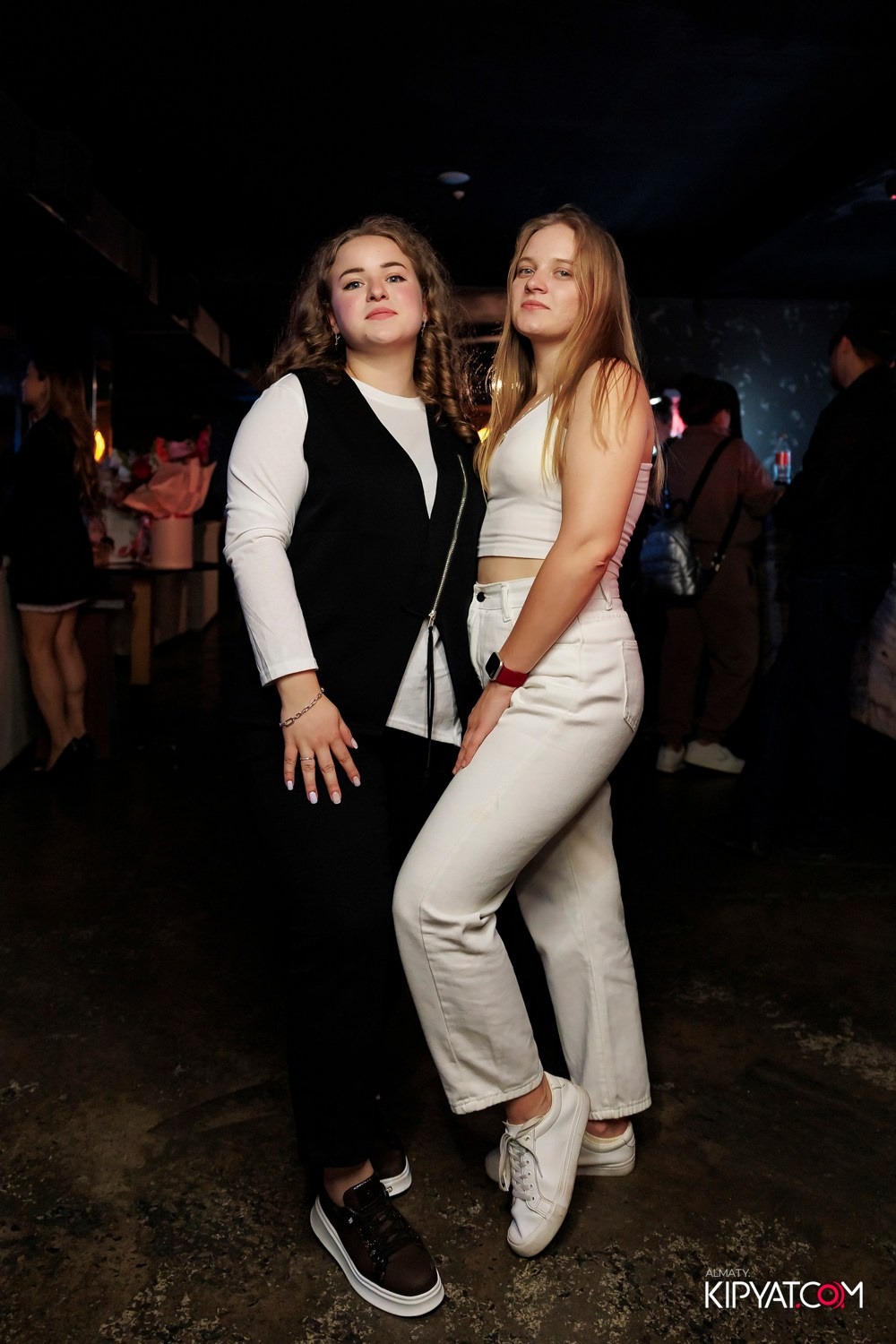 МУЗЫКАЛЬНОЕ ЛОТО В HIT RETRO. КИПЯТКОМ АЛМАТЫ! Фотосъемка мероприятий в Алматы