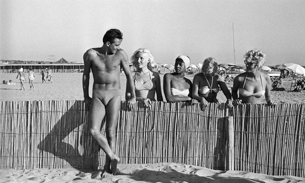 уличная фотография Паоло ди Паоло с жителями послевоенной Италии