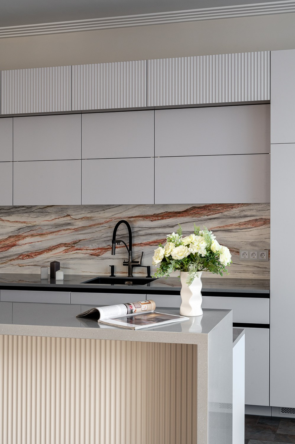 Квартира с картинами. Интерьерный Фотограф Москва Криста FLY Труфанова