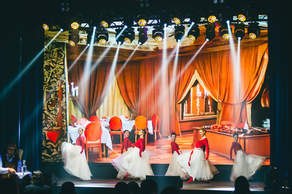 Old House Resort & Spa — «12 стульев»